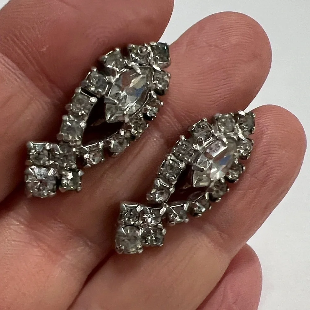1960’s Vintage Crystal Marquis Shape With Other Crystal Screw Back Clip Earrings